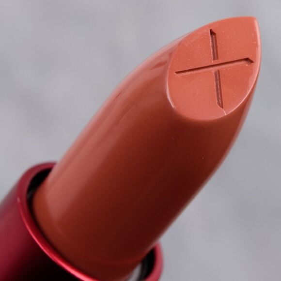 SmashBox Be Legendary Prime & Plush Lipstick Recognized (Caramel) - Picture 4 of 16